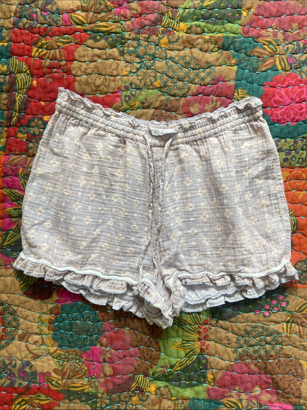 Rachel Zoe Lavender and Pink Ruffle Hem Star-Print Cotton Muslin Shorts M